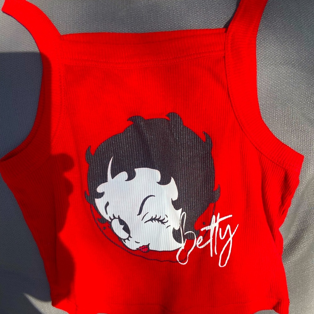 Slightly Stretchy Crop Top |Size Medium |Cherry Red